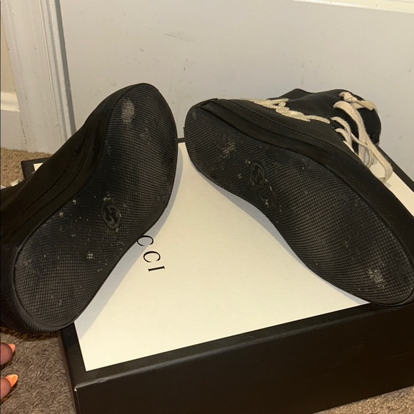 Gucci Black and White High-Top Sneakers - Picture 5 of 5